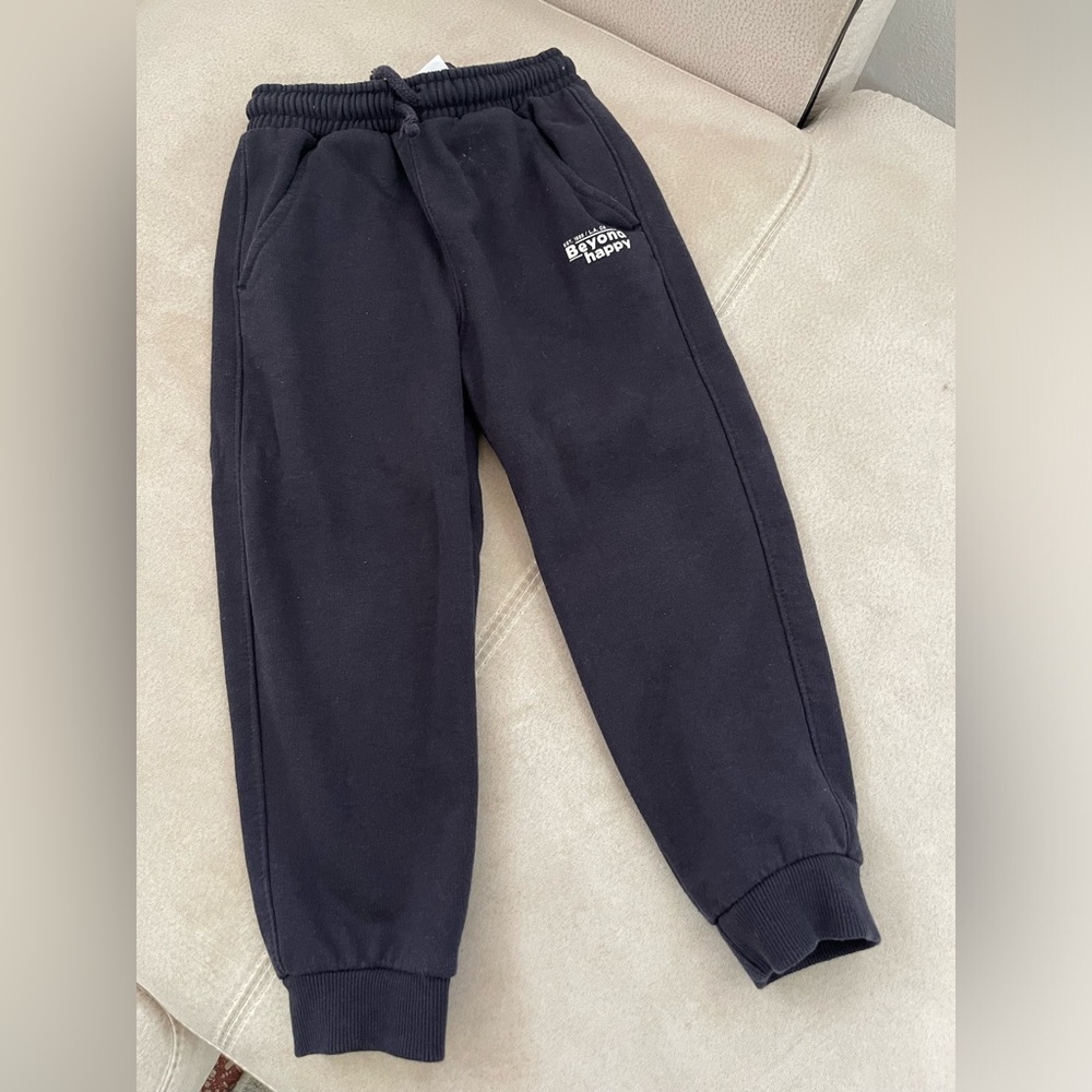 Zara boy pants size 4-5